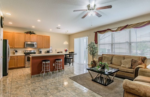 Kissimmee Villa | El Disney PCGA una casa de la piscina - NOVIEMBRE tarifa especial (más de 40 comentarios de huéspedes)