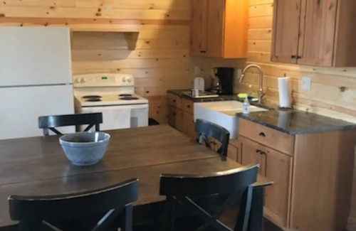 McLeod Cabina | The Dog House cabin