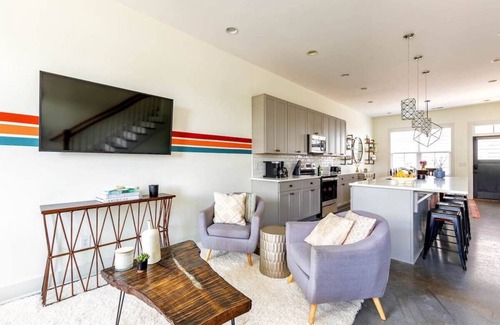 Nashville Casa | The Dogwood House – Minutes to Downtown & Opry