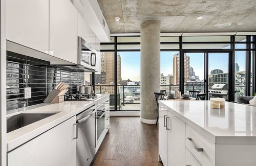 Connaught Apartamento | The Domain | Skyline View | King Beds | Pool | Gym
