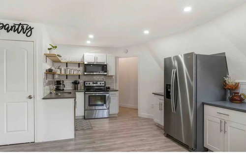 North Shore Colony Casa | The Domes Near Lake Travis *Sleeps 14*