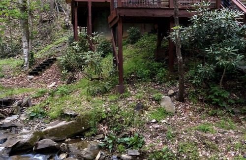 Chalet Village Cabina | The Double Creek Cabin 0.25 of a mile to Ober Gatlinburg!!!