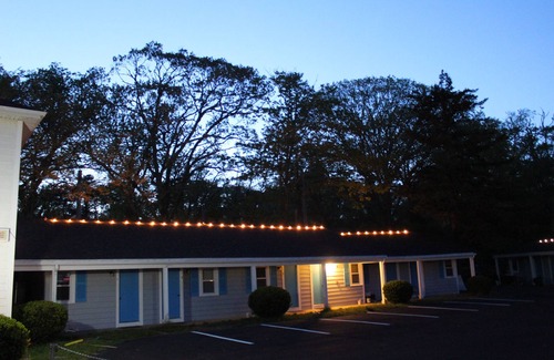 Buzzards Bay Cabina | The Double Double for a Couple of Couples #4