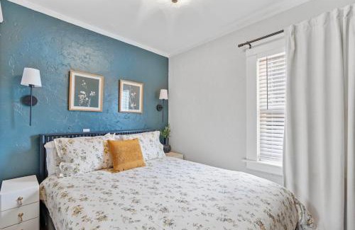 Golden Hill Apartamento | The Downtown Carriage Flat