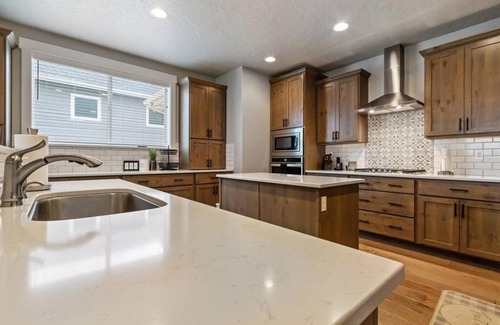 Meridian Casa | The Dream Home with 5 bedrooms in Meridian ID