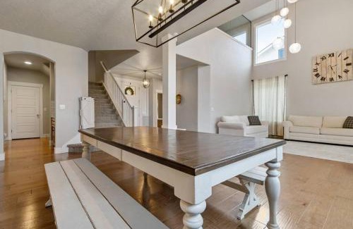 Meridian Casa | The Dream Home with 5 bedrooms in Meridian ID