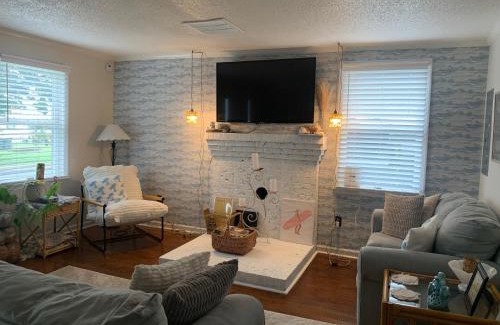 Snow Hill Casa | The Driftwood Den