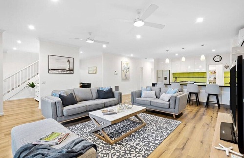Dromana Casa | The Dromana Beach House | Stunning Views
