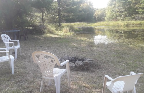 Leeds and the Thousand Islands Alquiler De RV | The Duck Pond (BYO tent camp) - very private, pet friendly, max 8 people/4 tents