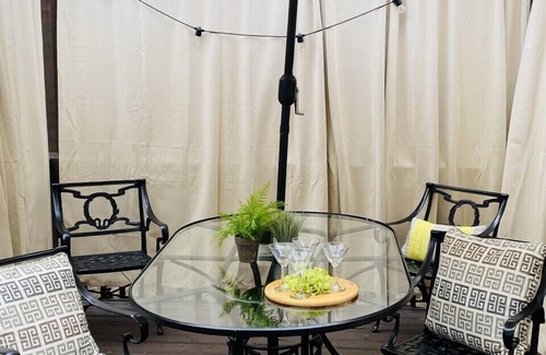 Church Street Casa | The Dugout! A 3 Bedroom Family Oasis
