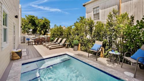 Uptown - Upper Duval Casa | The Duke and The Duchess by Last Key Realty