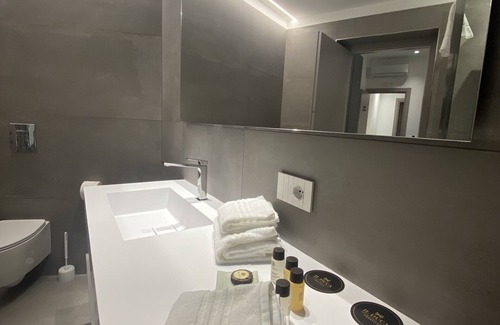 Caccamo Apartamento | THE DUKE HOUSE HOLIDAY PRESTIGE