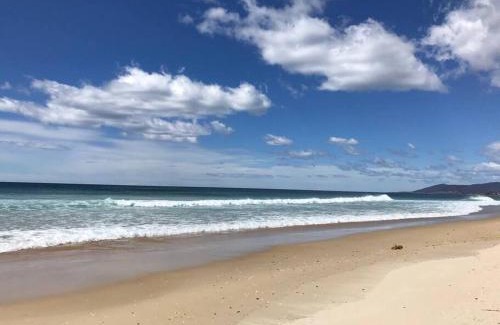 Scamander Apartamento | The Dunes - King Studio - 50m from Scamander Beach