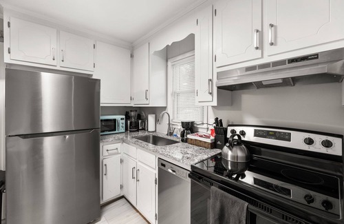 Durham Apartamento | The Durham Nook~Cozy 1BR Hideaway Near Duke, Downtown & Peaceful Parks