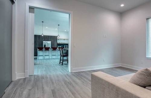 Tallahassee Casa | The Dylan - Ultra Modern Luxury Home