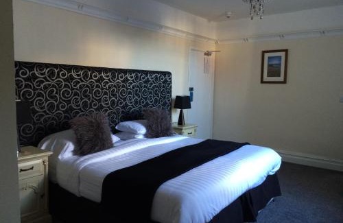 Llanrwst Hotel | The Eagles Hotel