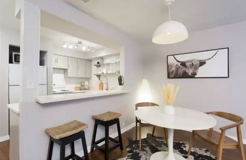 Brownsville Condominio | The Easy in BTX - Adults Only