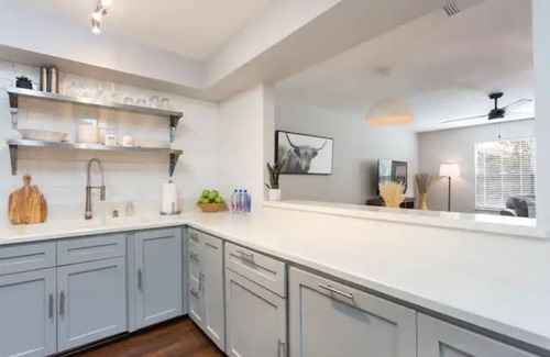 Brownsville Condominio | The Easy in BTX - Adults Only