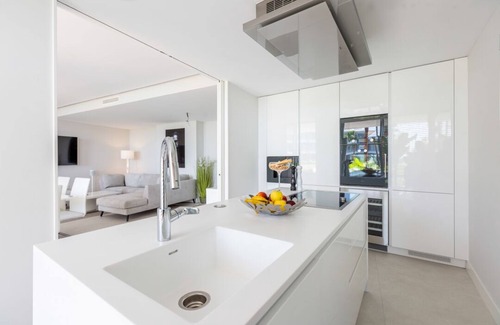 La Gaspara Casa | The Edge Estepona Luxury Frontline Beach Apartment