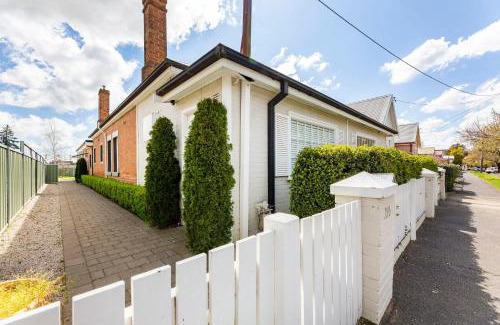 Orange Casa | The Edward Townhouses 155 & 157