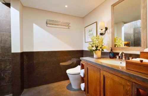Bukit Villa | The Elston Glorious 6 BR Private Pool Villa ZN40
