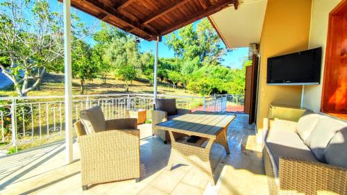 Nikopolis Apartamento | The Elysian at Nicopolis jacuzzi