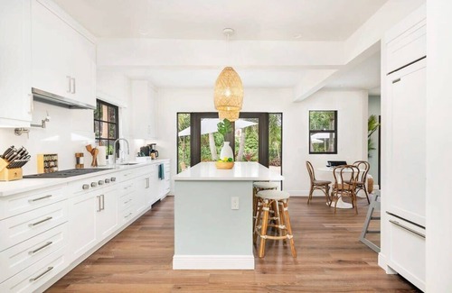 Central Park Villa | The Elysian Estate - Luxury 4 Bed