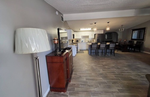 Palmdale Casa | The Embassy in Los Angeles