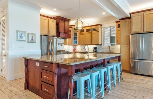 Orange Beach Casa | La esmeralda 12BR 14BA Casa de lujo frente al mar. Ascensor. Muy agradable. Piscina. Más.