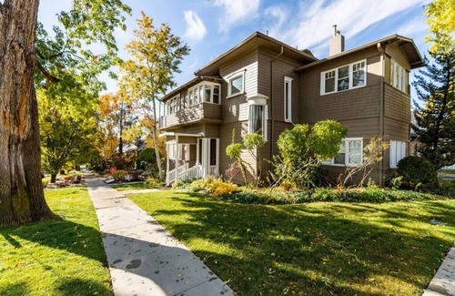 Lower Avenues Apartamento | The Emerald Cabin - Historic Downtown Avenues Apt