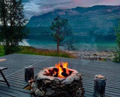 Grovfjord Casa | The Emerald Coast Cabin