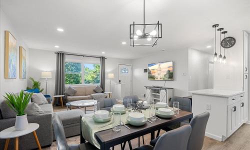 Jefferson Manor Casa | The Emerald Grand Old Town Views