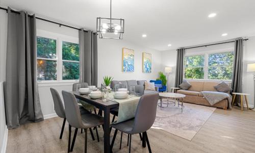 Jefferson Manor Casa | The Emerald Grand Old Town Views