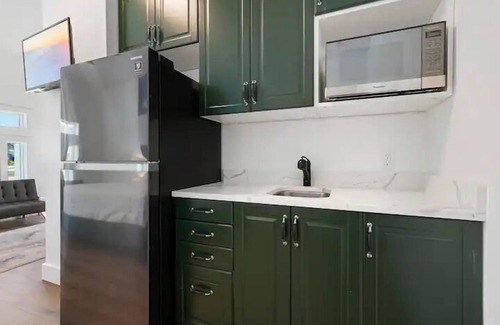 Inlet Beach Condominio | "The Emerald" Studio 1-with King bed-Sleeps 2