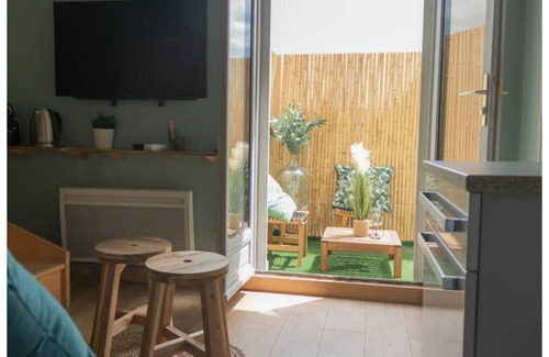 Saint-Jean-de-Vedas Apartamento | ★The Emoticause★ Zen and Cozy Apartment in Montpellier