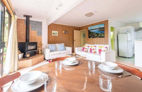 Lake Tarawera Casa | The Enclave | Walk to the Lake + Lake Views!