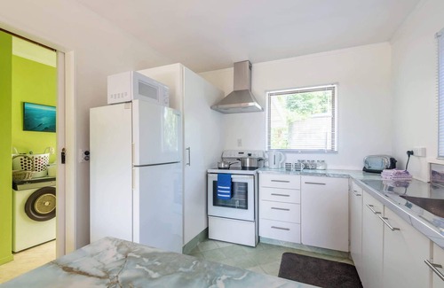 Lake Tarawera Casa | The Enclave | Walk to the Lake + Lake Views!