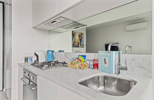 South Melbourne Apartamento | The Essence - Fresh, Light & On the Tram Line!