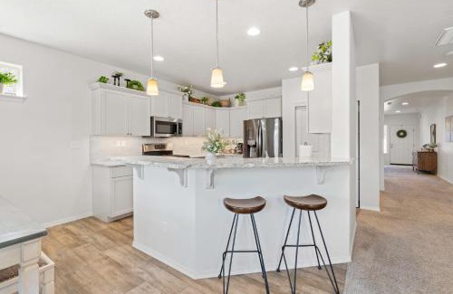 Caldwell Casa | The Explorer! Extra Game Room, Fire pit Sleeps 10!