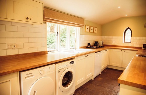 Castle Ashby Casa | The Falcon Cottages