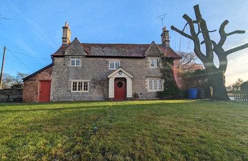 Castle Ashby Casa | The Falcon Cottages