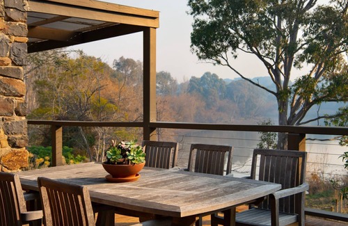 Werona Casa | The Falls at Lake Werona