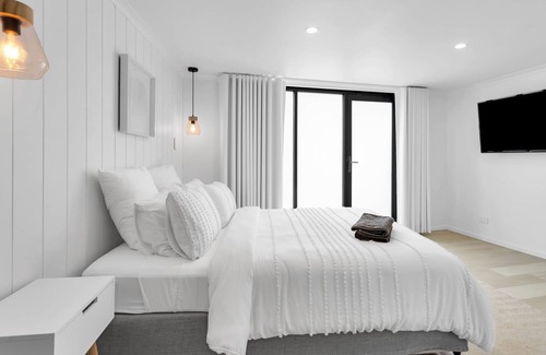 Rosebud Apartamento | The Family Beachside Escape by Ready Set Stay - GUEST HOUSE