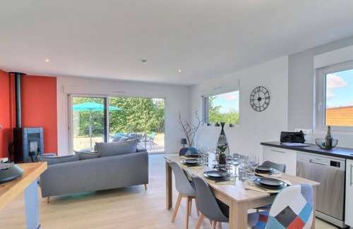 Saint-Coulitz Casa | The family cocoon