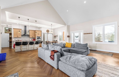 West Grey Casa | The Family Farmhouse @Westgrey