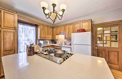 Waldron Casa | 'The Farm House' w/ Deck & Historic Charm!
