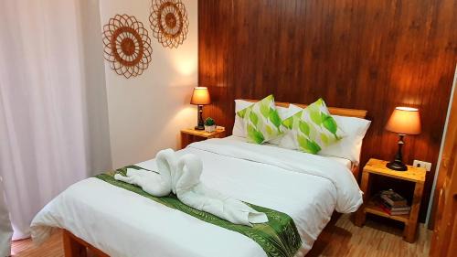 Amadeo Cama Y Desayuno | The Farm Shack by SMS Hospitality