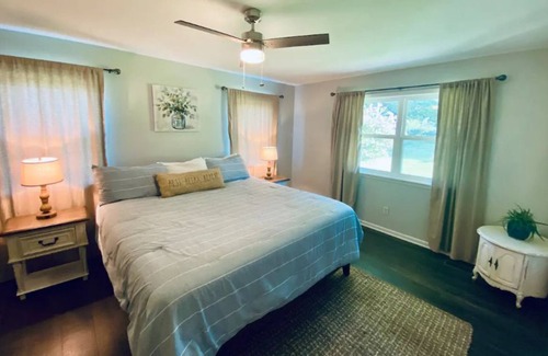 Pangburn Otro | The Farmhouse at the River