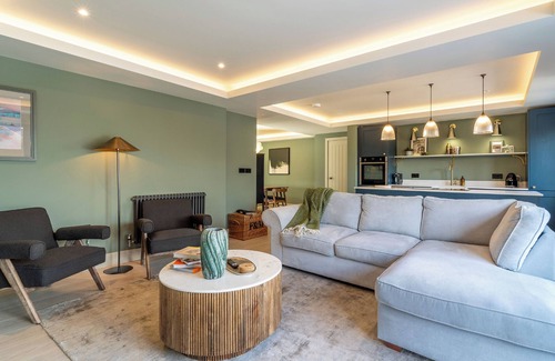 Llanfechell Casa | THE FARMHOUSE, family friendly, luxury holiday cottage in Llanfechell