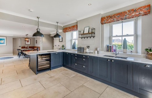 East Layton Casa | The Farmhouse